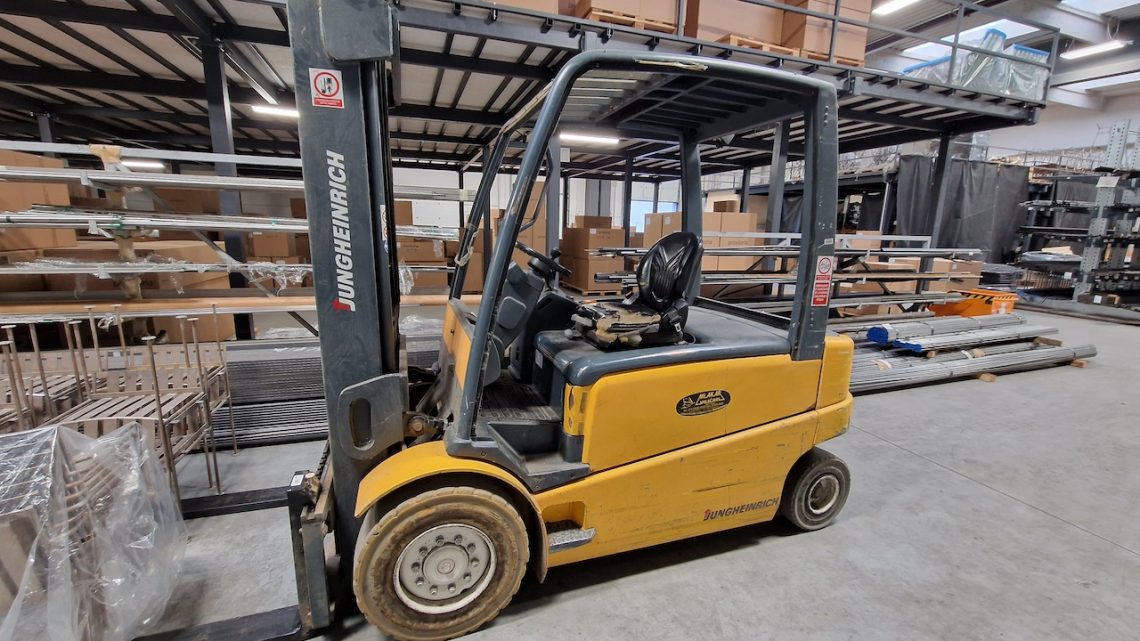 JUNGHEINRICH EFG 540 Electric Forklift – Year 2004 – Cncbul.co.uk